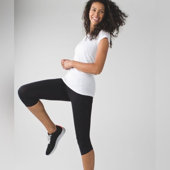 Lululemon Stop At Nothing Crop size 6 - Picture 6 of 8